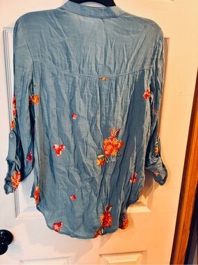 fig and flower Blue Embroidered Floral Tunic